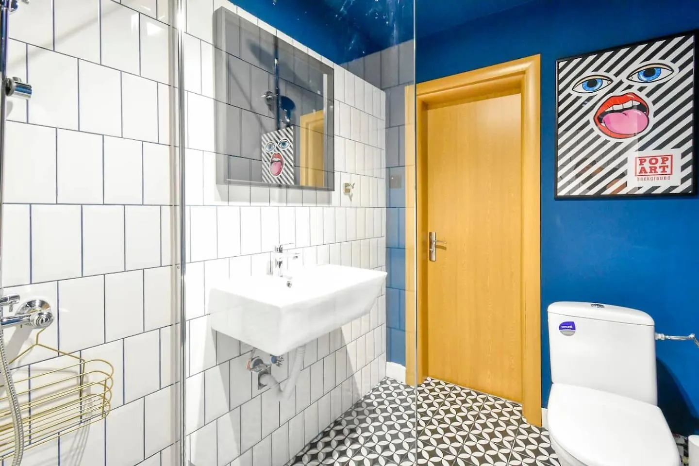 Super Fresh! 3Bdr Apartment In Sofia Center'S Artistic Area