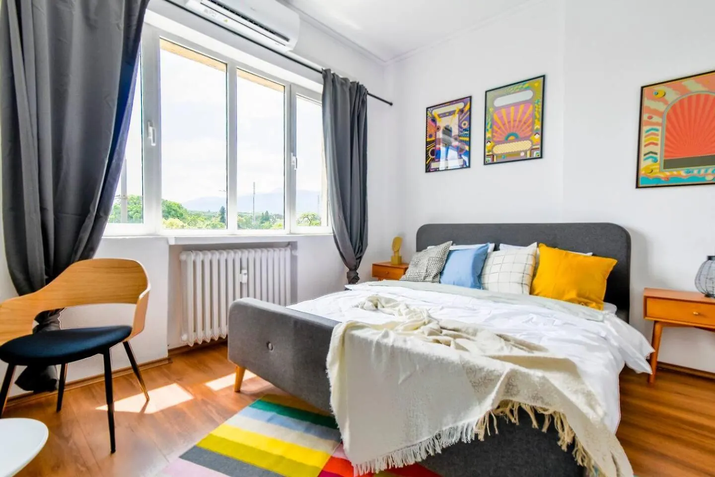 Super Fresh! 3Bdr Apartment In Sofia Center'S Artistic Area Bulgaria